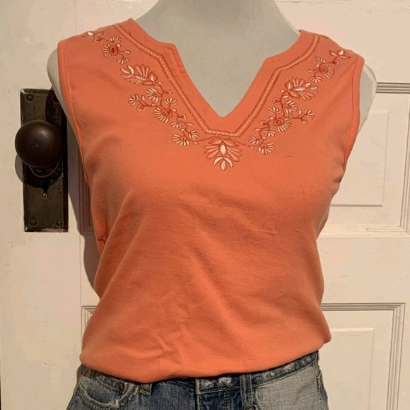 Tank top - Picture 1 of 2